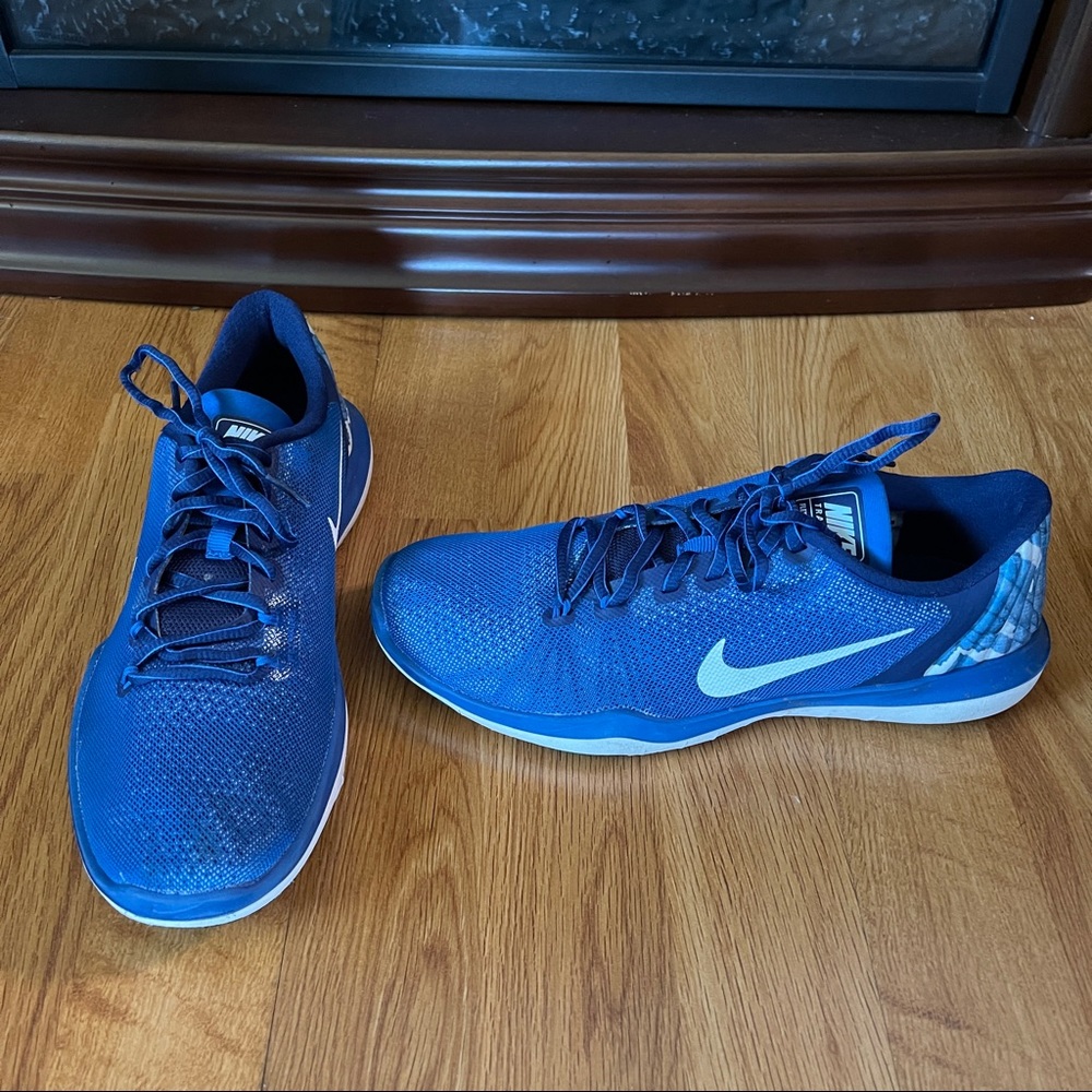 blue nike flex shoes